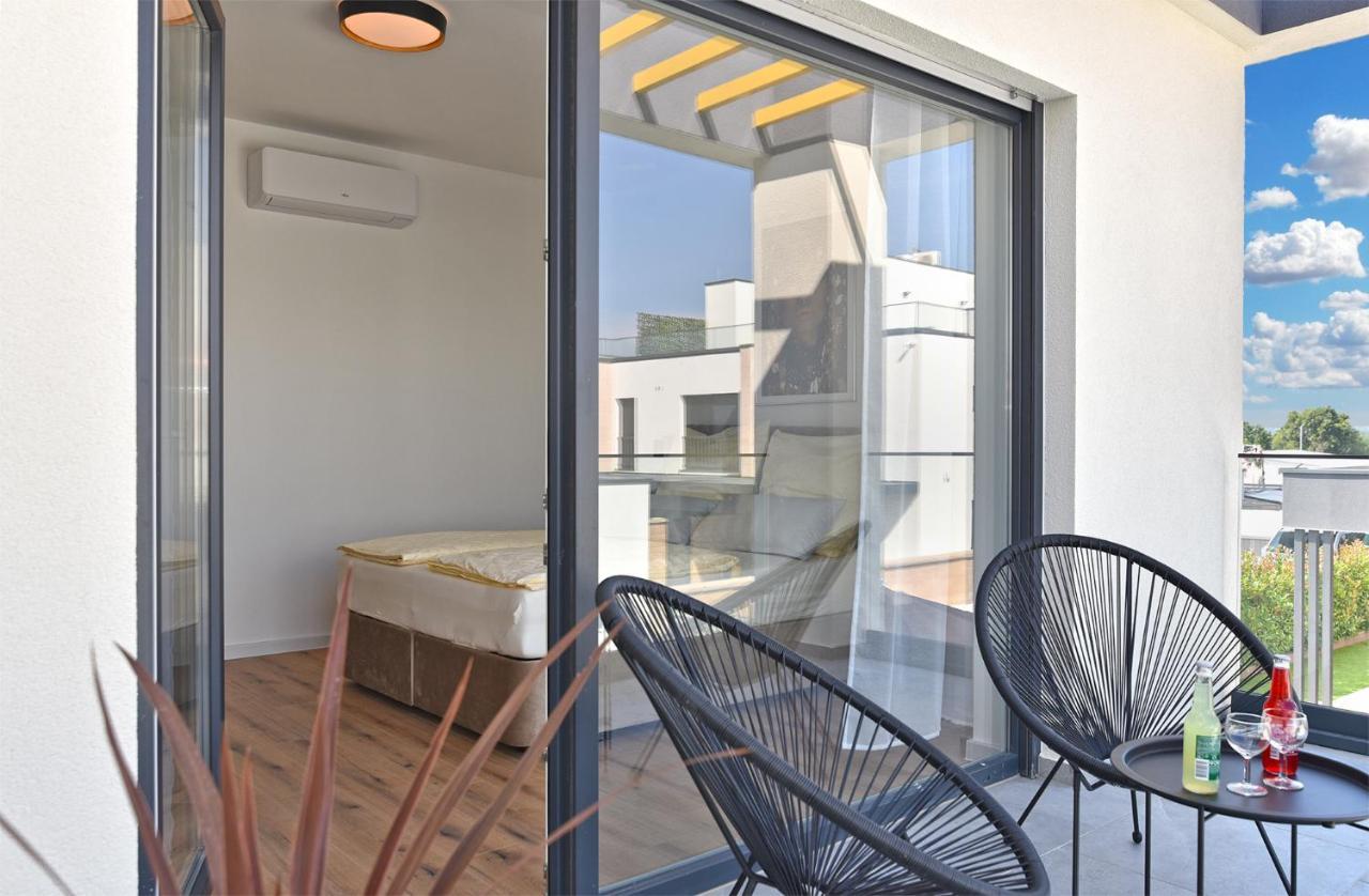 Jlo 2 Mit 4 E-Bikes Villa เปโรย ภายนอก รูปภาพ